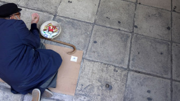 Eurostat: Ένας στους τρεις Έλληνες ζει σε κατάσταση φτώχειας