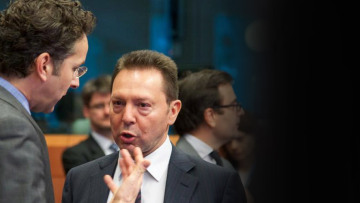 Ντάισελμπλουμ: Μετά το καλοκαίρι οι αποφάσεις για το ελληνικό χρέος 