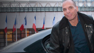 Βαρουφάκης: «Όχι» σε ανάκληση των ιδιωτικοποιήσεων που έχουν ολοκληρωθεί