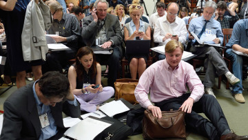 Σκάνδαλο FIFA: Ψάχνουν μήπως Ρωσία-Κατάρ εξαγόρασαν τα Μουντιάλ 2018 και 2022