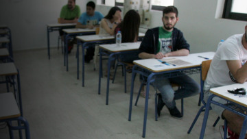 Τι αλλάζει σε Πανελλαδικές, πρότυπα σχολεία και μετεγγραφές
