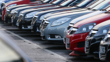 Το… εφιαλτικό σενάριο για τα τέλη κυκλοφορίας