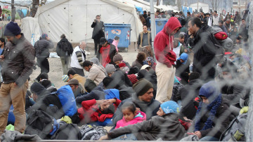 Κλείνουν τα σύνορα Αυστρία, ΠΓΔΜ, Σερβία, Σλοβενία και Κροατία - ΟΗΕ: Κρατήστε τα ανοιχτά!