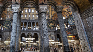 Βίντεο: Τούρκος ιμάμης διαβάζει το Κοράνι στην Αγιά Σοφιά 