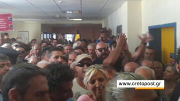 Βίντεο: Εξαγριωμένοι πολίτες στην Ιεράπετρα αποδοκίμασαν τον Πολάκη