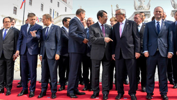 Μπρατισλάβα: «Τσάι και συμπάθεια» στον Δούναβη για την επόμενη μέρα του Brexit