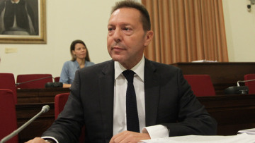 Στουρνάρας:  Η Τράπεζα Αττικής δανειοδοτούσε τον Καλογρίτσα σαν να ήταν η Microsoft