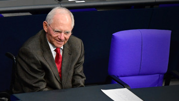 Σχέδιο Σόιμπλε: Η γερμανική Βουλή θα ελέγχει το Μνημόνιο αν φύγει το ΔΝΤ