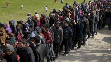 Έκθεση καταπέλτης για την Ελλάδα: Απροστάτευτοι οι πρόσφυγες με αναπηρίες 