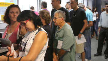 «Καταιγίδα» οι κατασχέσεις καταθέσεων για οφειλές: Κάνουν 1.000 την ημέρα!