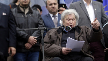 Μίκης: Πώς να δεχτούν πως ένας παλιός κομμουνιστής είναι τόσο πατριώτης;