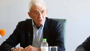 Σοκ από  Μπουτάρη: Πρότεινε να αλλάξουμε εμείς το όνομα του αεροδρομίου «Μακεδονία»