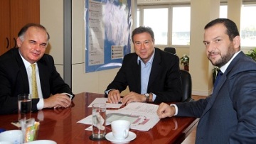 Η Paris Hilton ντύθηκε... Miley Cyrus για το Halloween