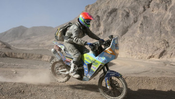 Ράλι Ντακάρ: Ο Πετερανσέλ μειώνει τη διαφορά