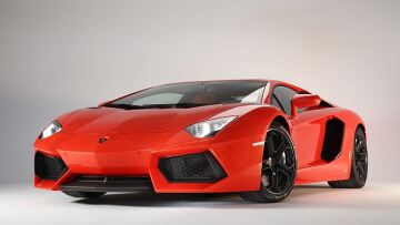 Χαμός για την Lamborghini Aventador!