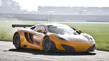 Video: Η αγωνιστική McLaren MP4-12C GT3!