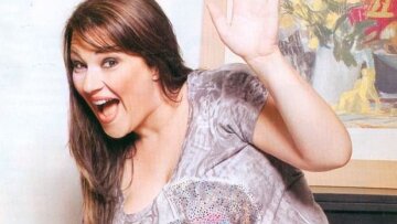 Η Κατερίνα Ζαρίφη ...μοντέλο!