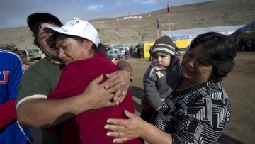 Στην Κρήτη οι 33 μεταλλωρύχοι της Χιλής!