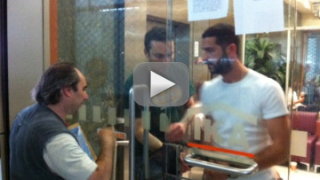 ΑΜΕΑ κατέλαβαν το κτίριο του ΙΚΑ