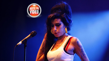 Παγκόσμια συγκίνηση για το αιφνίδιο τέλος της Amy Winehouse