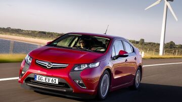 Δοκιμάζουμε τα ηλεκτρικά Opel Ampera, Smart