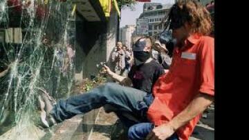 «Αν δείτε αστυνομικό, πυροβολήστε!»