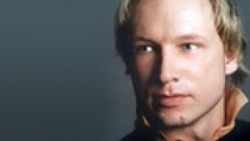 Πρόσβαση στις επαφές του Μπρέιβικ με την αστυνομία ζητά ο δικηγόρος του  