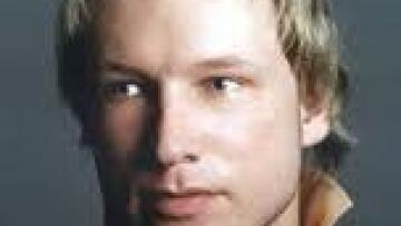 Ο Μπρέιβικ ήθελε να παραδοθεί 26 λεπτά πριν τη σύλληψή του