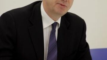 Πάγο στα σενάρια συγκυβέρνησης βάζει η ΝΔ