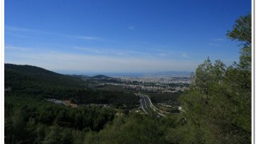Θέλουν να ροκανίσουν όλοι τον Υμηττό!