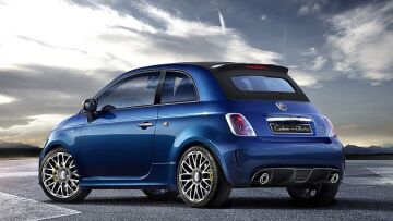 Γιορτάζει η Ιταλία και μαζί της η Fiat!