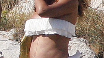 Η έγκυος Beyonce με μπικίνι