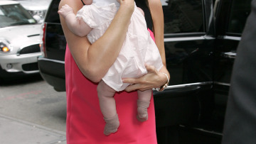 Στον οίκο Prada Victoria και Harper 