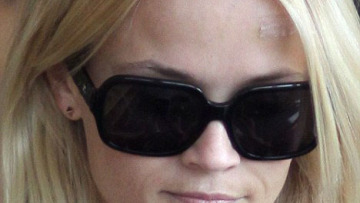 Reese Witherspoon: Ακόμη να ξεπεράσει το ατύχημα 
