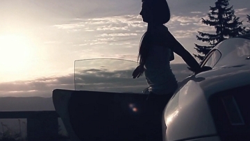 Supercars+ Συμφωνική + Γυναίκες = Εκρηκτικό αποτέλεσμα (video)