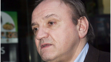 Και επισήμως για πρόεδρος του ΠΑΣΟΚ ο Στ. Τζουμάκας!