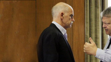 "Όχι" του Βενιζέλου στο χρονοδιάγραμμα Παπανδρέου 