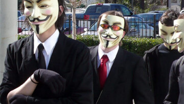 Οι Anonymous "χτύπησαν" και στην Βραζιλία