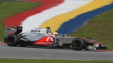 GP Μαλαισίας: Ταχύτερος ο Χάμιλτον στις ελεύθερες δοκιμές