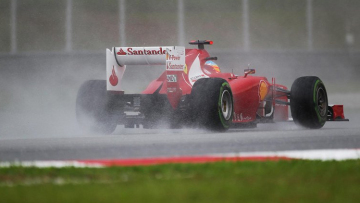 GP Μαλαισίας: Κυρίαρχος του χάους, ο Αλόνσο