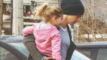 Για shopping με τις γυναίκες της ζωής του ο Σάκης 