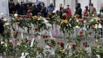 Διαμαρτυρία με… τραγούδι εναντίον του Μπρέιβικ