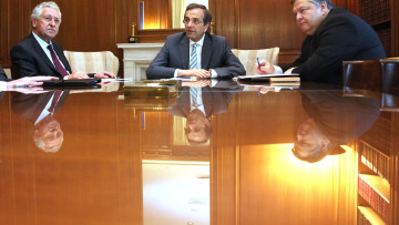 Στην τελική ευθεία για το νέο υπουργό Οικονομικών 