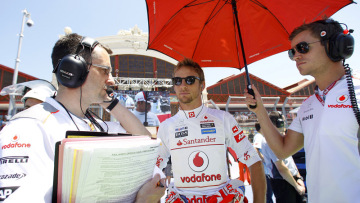 Μπάτον: Επιστροφή σε φόρμα