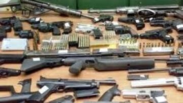 Κύκλωμα διακίνησης όπλων «ξεσκέπασε» η ΕΛΑΣ