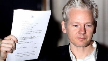 Διπλωματικό θρίλερ η υπόθεση Ασάνζ 