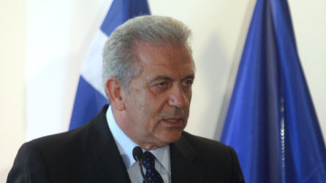 Να λύσει την εκκρεμότητα με τις θαλάσσιες ζώνες καλεί την Αλβανία ο Αβραμόπουλος  