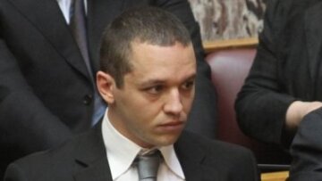 Κασιδιάρης υπέρ Βαξεβάνη για τη λίστα