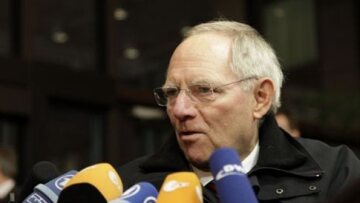 Β. Σόιμπλε: Επιμήκυνση δεν σημαίνει και περισσότερα χρήματα