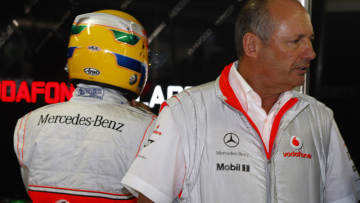 Ρον Ντένις: Δεν ήταν σωστό να κρατήσω το Χάμιλτον!